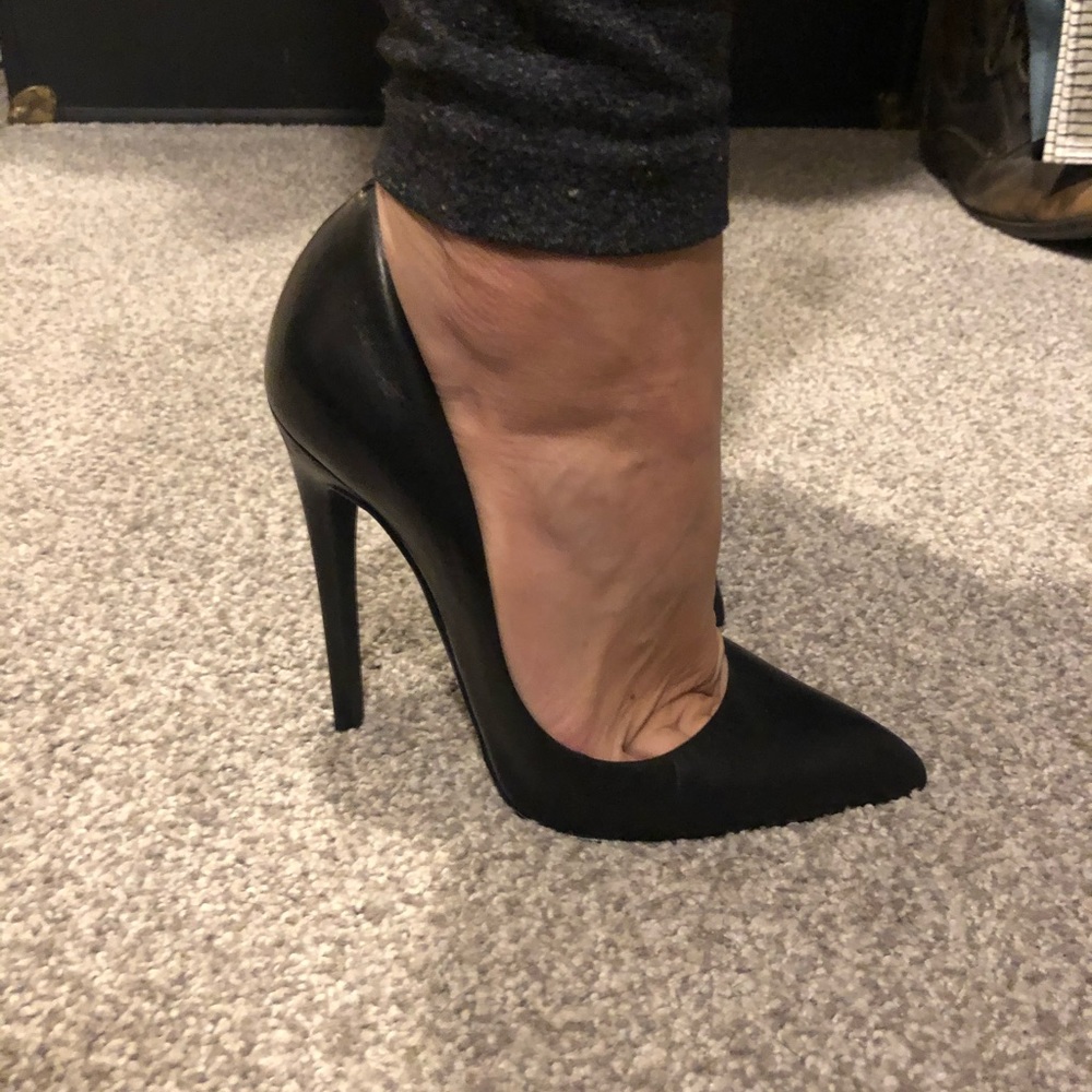 Tom Ford SOLD on Ⓜ️erc🅰️ri - Picture 10 of 10